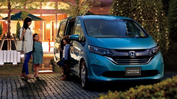 авто из Японии Honda Freed