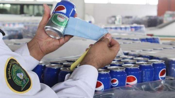 На таможне в Саудовской Аравии было задержано 50 тысяч банок пива под видом Pepsi